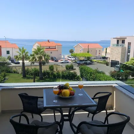 19 Apartment *