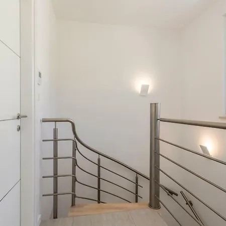 19 Apartment Podstrana