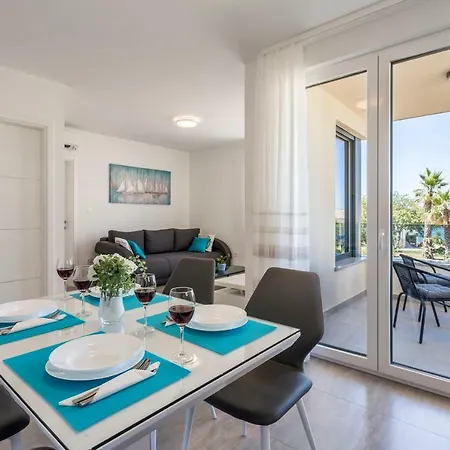 19 Apartment *